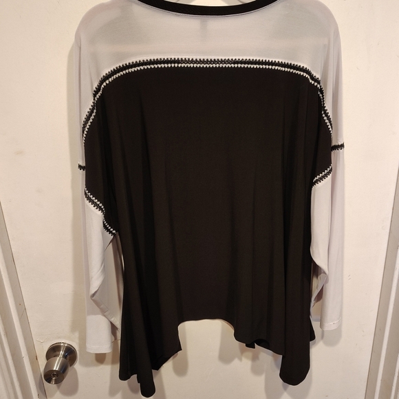 IC By Connie K Women's Black & Gray Artsy Slouchy Asymmetric Tunic Top Sz 1X - Picture 6 of 7